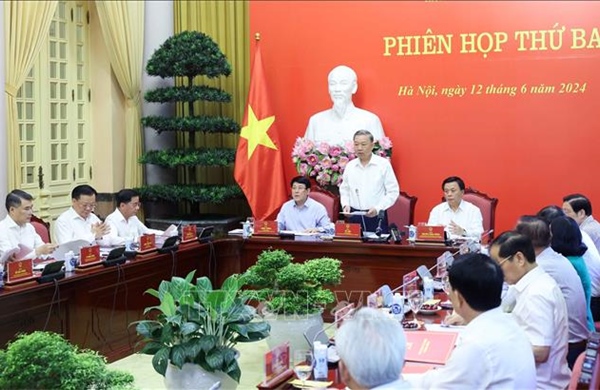 Chủ tịch nước Tô Lâm chủ trì phiên họp thứ ba Ban chỉ đạo Tổng kết 40 năm đổi mới