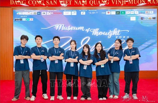 Gặp gỡ thủ khoa khối A00 toàn quốc Nguyễn Lê Hiền Mai