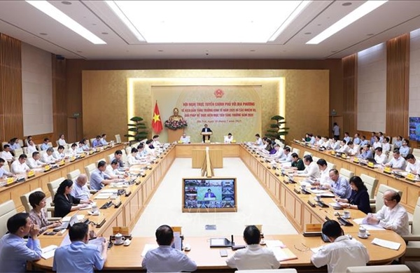 Thủ tướng: Tăng trưởng 8,3% – 8,5% không phải là mục tiêu bất khả thi và phải thực hiện