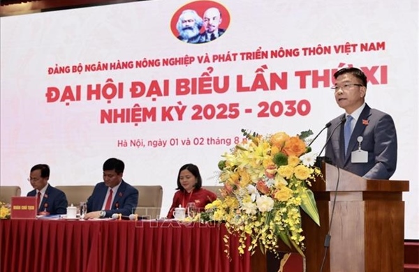 Giữ vai trò trụ cột trong cấp tín dụng, cung ứng dịch vụ ngân hàng cho lĩnh vực &#39;Tam nông&#39;