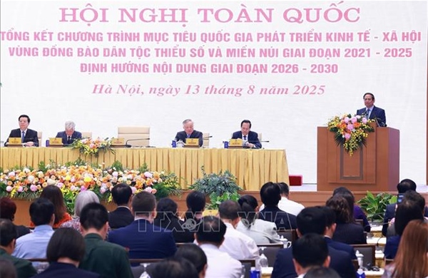Thủ tướng: Huy động người dân vào cuộc phát triển KT-XH vùng đồng bào dân tộc thiểu số, miền núi