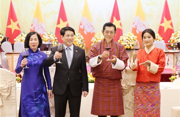 Chủ tịch nước Lương Cường chủ trì chiêu đãi cấp nhà nước Quốc vương Bhutan