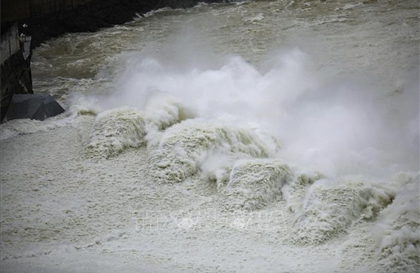 Bộ Công Thương chỉ đạo khẩn ứng phó mưa lũ lớn, ưu tiên giảm xả lũ xuống hạ du