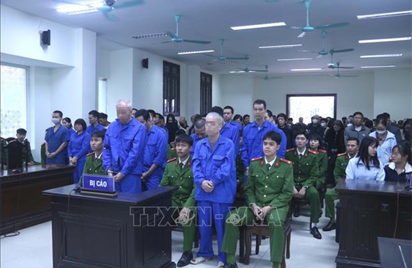 Xét xử vụ án &#39;Đánh bạc&#39;, &#39;Tổ chức đánh bạc&#39; quy mô lớn