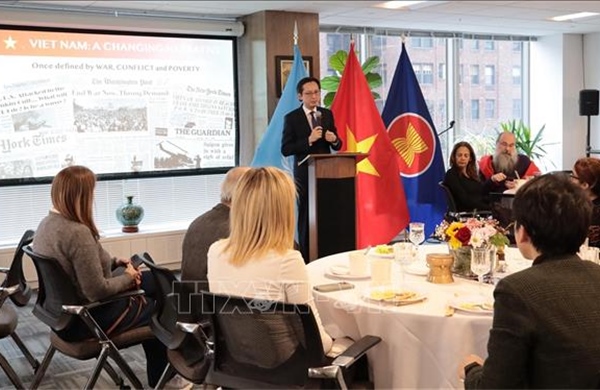 Phái đoàn Việt Nam tại LHQ thông tin tới báo chí quốc tế về Đại hội XIV của Đảng