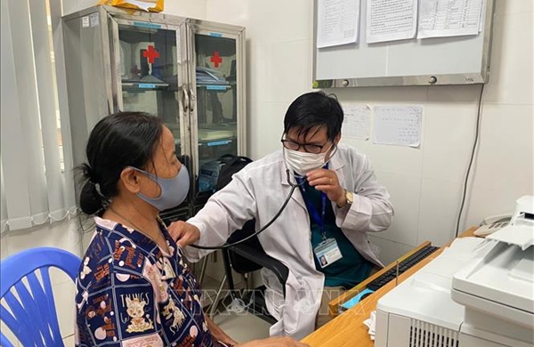 TP Hồ Chí Minh: Không giới hạn phân bổ thẻ BHYT cho 168 trạm y tế phường, xã, đặc khu​