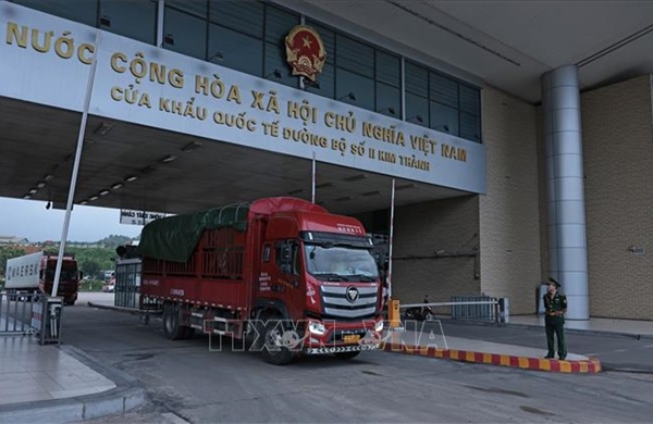 Đến chiều 31/1, cơ bản giải quyết tình trạng ách tắc hàng hóa tại nhiều cửa khẩu