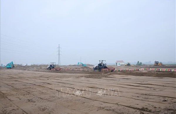 Làm đường nối sân bay Gia Bình với Thủ đô theo hình thức xây dựng khẩn cấp