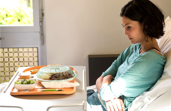 Giải mã cơ chế chán ăn khi ốm