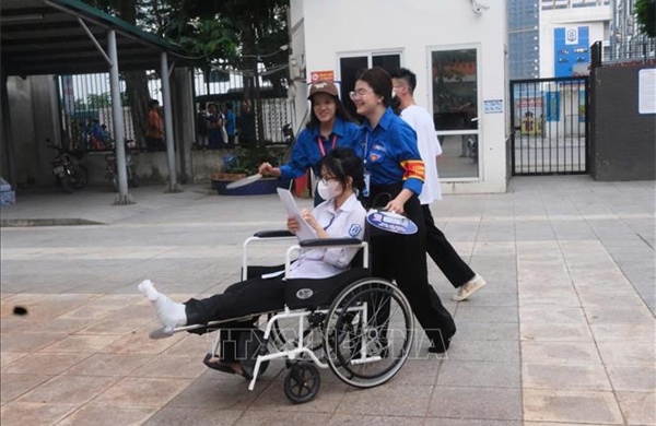 Tạo điều kiện thuận lợi, tiếp sức thí sinh vượt 'vũ môn'