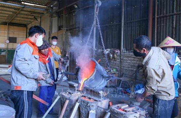 Làng nghề truyền thống bắt nhịp xu hướng số hóa để phát triển