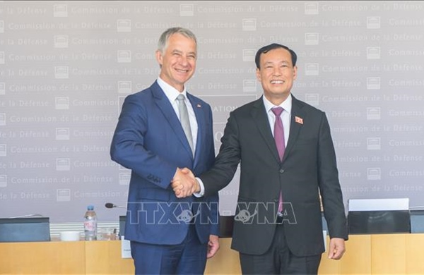 Việt Nam và Pháp thúc đẩy hợp tác quốc phòng, an ninh