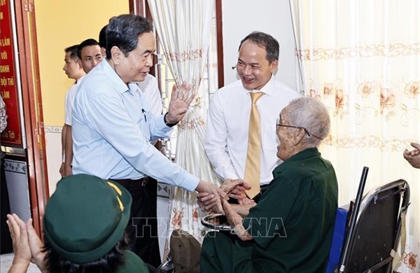 Chủ tịch Quốc hội Trần Thanh Mẫn tri ân người có công tại Thành phố Hồ Chí Minh