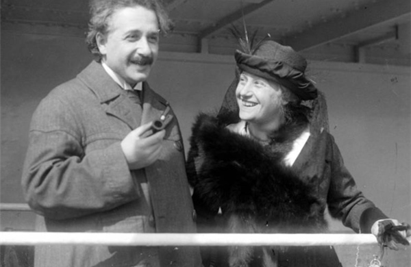 Cuộc hôn nhân của thiên tài Albert Einstein và người vợ thứ hai