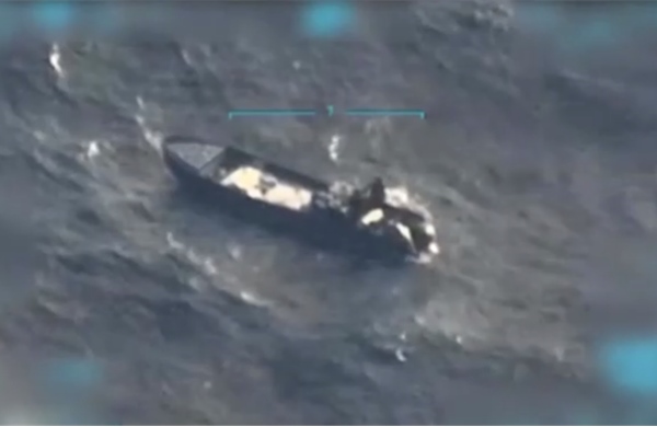Mỹ tiếp tục đánh chìm tàu ma túy ở Caribe, 3 người tử vong