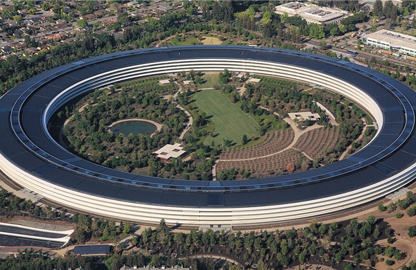 AI bùng nổ ở Mỹ, cả thế giới bị tụt lại phía sau