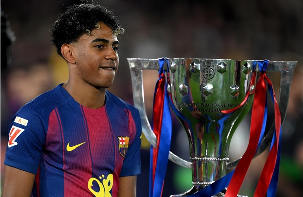 Lamine Yamal xuất sắc nhất La Liga