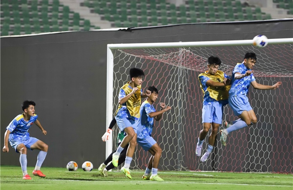 U17 Việt Nam tự tin ra biển lớn
