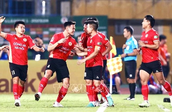 Chung kết Cúp Quốc gia 2024 - 2025: Sức nóng từ ‘chảo lửa’ Vinh