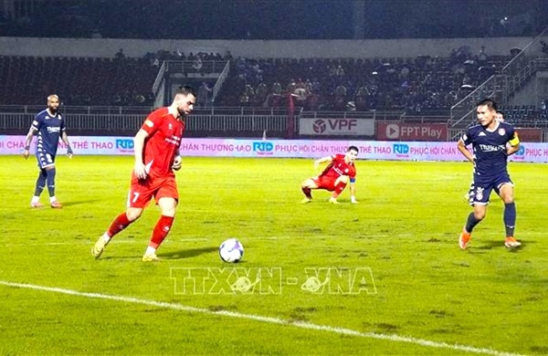 Vòng 11 V-League 2025 - 2026: Rực lửa sân Thống Nhất
