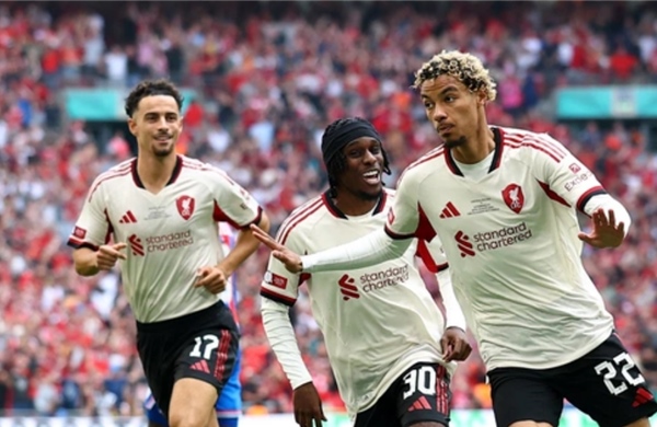 Liverpool và thói quen khởi đầu mùa giải đầy mạnh mẽ