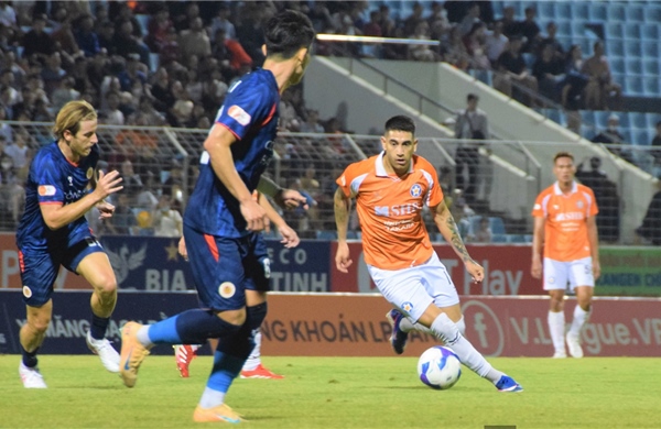 V-League sau vòng 23: Nóng ở cuộc đua trụ hạng