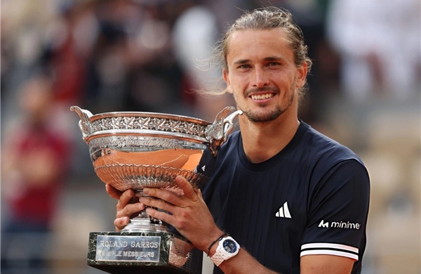 Zverev giành danh hiệu Grand Slam đầu tiên trong sự nghiệp 
