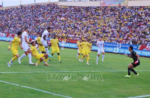 Vòng 21 V-League: Khúc cua quyết định với Nam Định