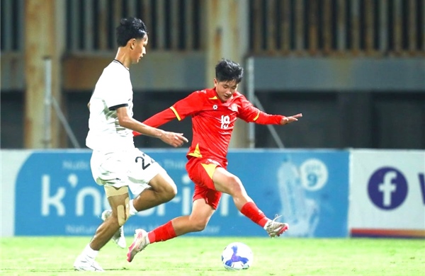 Vòng loại U17 châu Á 2026: Việt Nam chiếm ngôi đầu của Malaysia