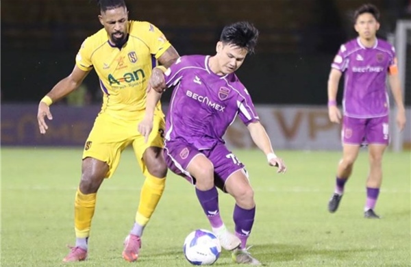 Cuộc đua trụ hạng V-League: Becamex TP Hồ Chí Minh lâm nguy