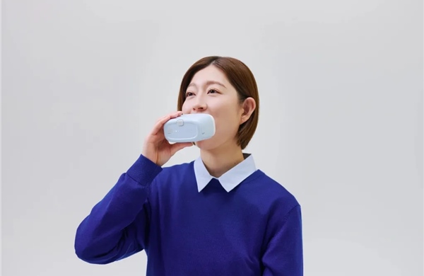 Robot chăm sóc răng miệng tự động đầu tiên trên thế giới