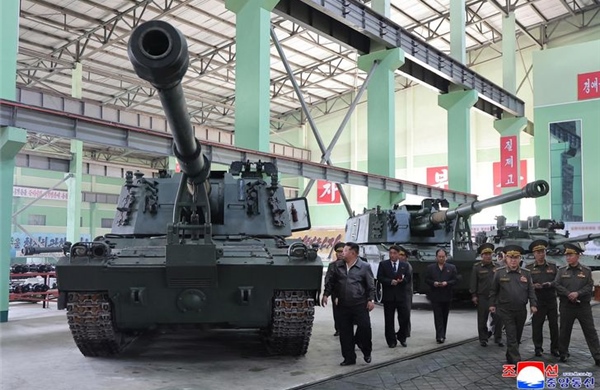 KCNA: Triều Tiên sắp triển khai pháo tầm xa mới gần biên giới Hàn Quốc