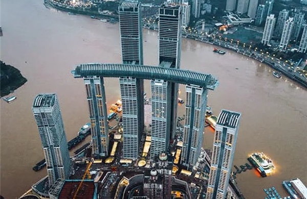 Chiêm ngưỡng tòa nhà chọc trời 'nằm ngang' cao nhất thế giới 
