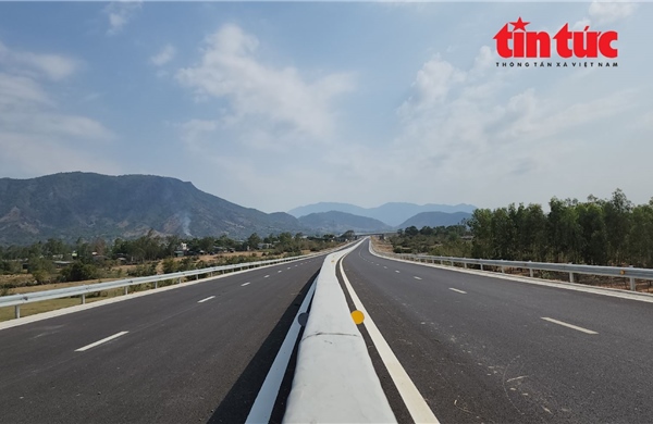 Triển khai Dự án thành phần 1 thuộc Dự án đường cao tốc đoạn Gia Nghĩa - Chơn Thành