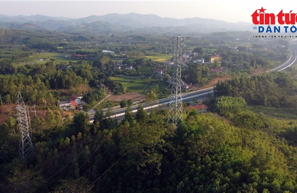 Đường bộ cao tốc Bắc Nam phía Đông đã đưa vào khai thác 1.206 km