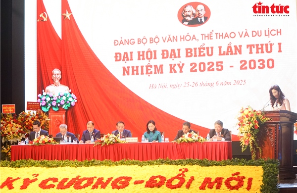 Bảo vệ di sản văn hóa dân tộc, bảo vệ nền tảng văn hóa Việt Nam