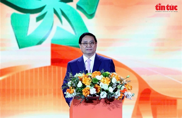 Toàn cảnh lễ bế mạc Hội chợ Mùa Thu lần thứ 1 - năm 2025