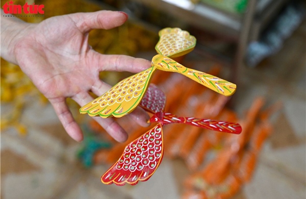 Chuồn chuồn tre ‘lên mạng’
