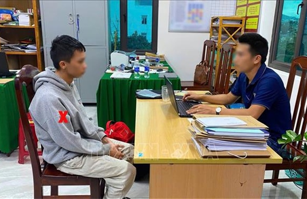 Bắt tạm giam đối tượng dụ dỗ, ép buộc học sinh thực hiện hành vi nhạy cảm trên mạng