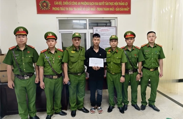 Hà Nội: Bắt giữ đối tượng cướp tiệm vàng trên phố Vọng 
