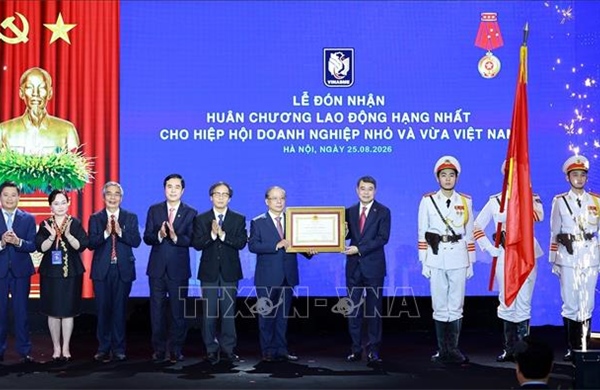 Thủ tướng dự Lễ kỷ niệm 20 năm thành lập Hiệp hội Doanh nghiệp nhỏ và vừa Việt Nam