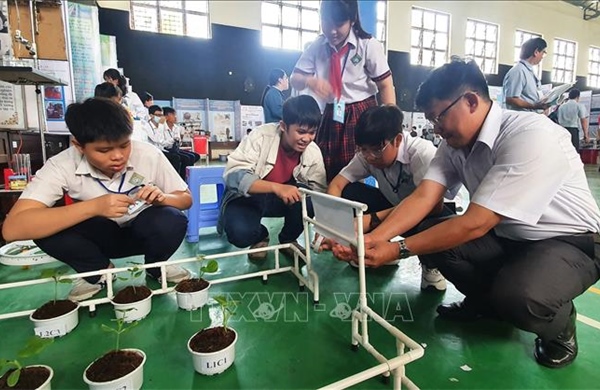 Học sinh Việt Nam giành giải Nhì Hội thi Khoa học kỹ thuật quốc tế 2024