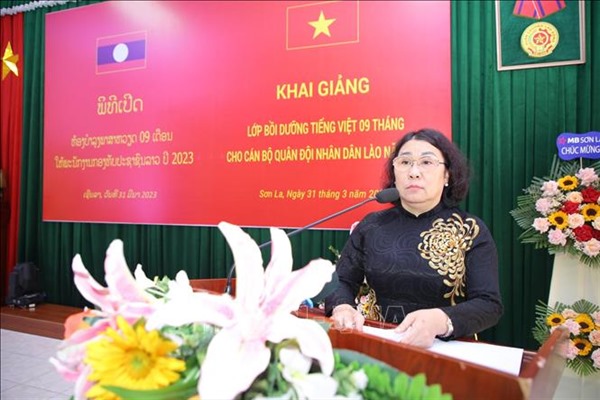Bồi dưỡng tiếng Việt cho cán bộ, quân nhân lực lượng vũ trang Lào