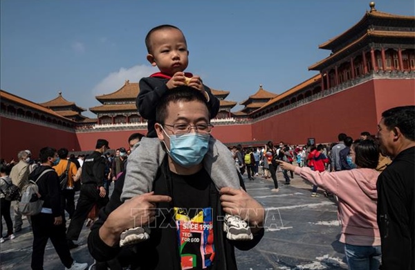 Trung Quốc trả toàn bộ chi phí sinh con để ngăn khủng hoảng dân số