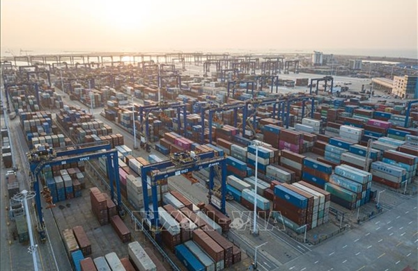 Thặng dư kỷ lục của Trung Quốc năm 2025 có thể kích hoạt xu hướng bảo hộ thương mại toàn cầu