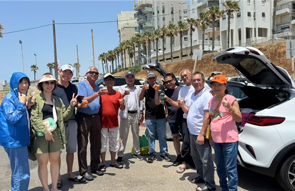 Góc biển Bat Yam và cuộc hẹn Chủ nhật của những người Việt xa xứ