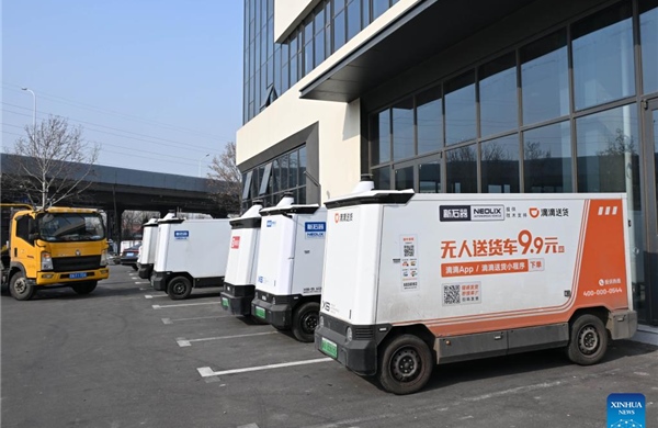 Xe giao hàng không người lái bùng nổ tại Trung Quốc nhờ AI và chi phí thấp