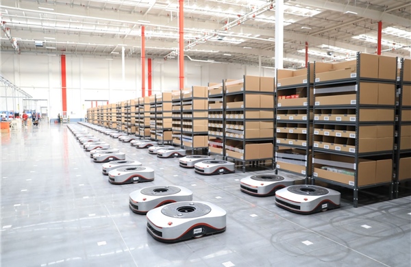 Tương lai việc làm ở Trung Quốc dưới sức ép của robot và AI