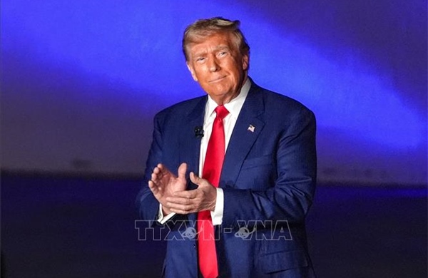 Tổng thống Trump lên tiếng sau khi Iran mở eo biển Hormuz cho hoạt động thương mại