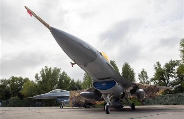 Ukraine sắp nhận &#39;cú hích&#39; lớn về tên lửa tấn công tầm xa từ Mỹ